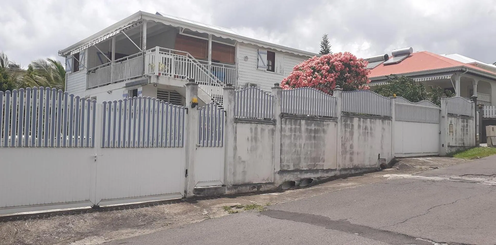 Le P'Tit Nid Cocodydy Apartment Baillif